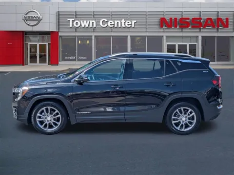 More photos of 2024 GMC Terrain SLT at Town Center Nissan, GA
