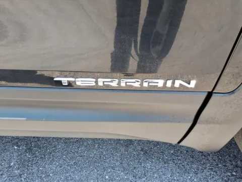 More photos of 2024 GMC Terrain SLT at Town Center Nissan, GA