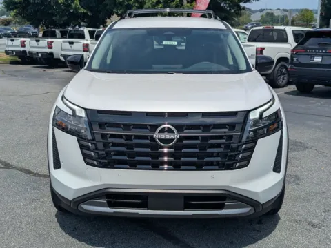 Photos of 2026 Nissan Pathfinder SL for sale in Kennesaw, GA at Town Center Nissan