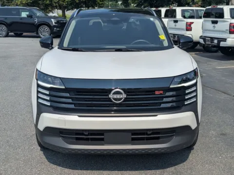 Photos of 2025 Nissan Kicks SR for sale in Kennesaw, GA at Town Center Nissan