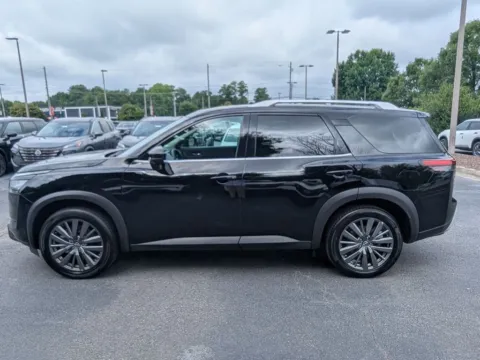 More photos of 2025 Nissan Pathfinder SL at Town Center Nissan, GA