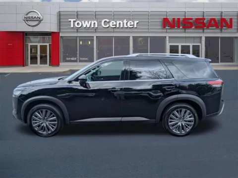 More photos of 2025 Nissan Pathfinder SL at Town Center Nissan, GA
