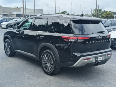 More photos of 2025 Nissan Pathfinder SL at Town Center Nissan, GA