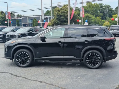 More photos of 2026 Nissan Rogue Dark Armor at Town Center Nissan, GA