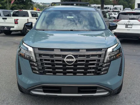 Photos of 2026 Nissan Pathfinder SL for sale in Kennesaw, GA at Town Center Nissan
