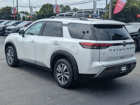 More photos of 2026 Nissan Pathfinder SL at Town Center Nissan, GA