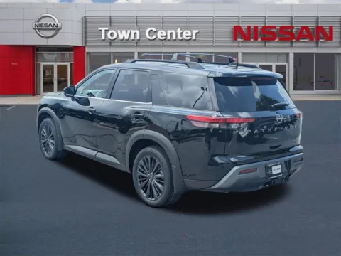 More photos of 2026 Nissan Pathfinder SL at Town Center Nissan, GA