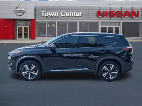 More photos of 2023 Nissan Rogue SL at Town Center Nissan, GA