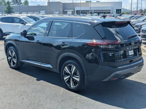 More photos of 2023 Nissan Rogue SL at Town Center Nissan, GA