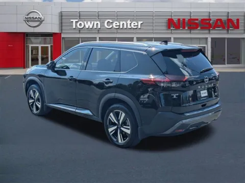 More photos of 2023 Nissan Rogue SL at Town Center Nissan, GA