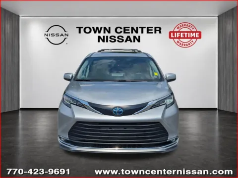 Photos of 2022 Toyota Sienna XLE for sale in Kennesaw, GA at Town Center Nissan