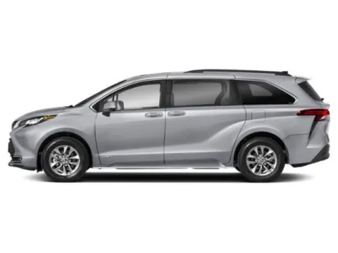 Another view of 2022 Toyota Sienna XLE for sale in Kennesaw, GA at Town Center Nissan