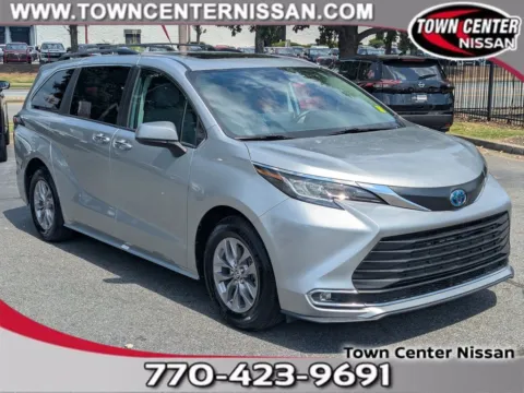 Photos of 2022 Toyota Sienna XLE for sale in Kennesaw, GA at Town Center Nissan