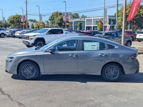 More photos of 2027 Nissan Sentra SV at Town Center Nissan, GA