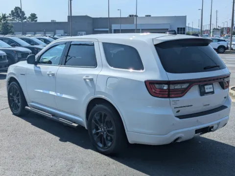 More photos of 2023 Dodge Durango Hemi Orange at Town Center Nissan, GA