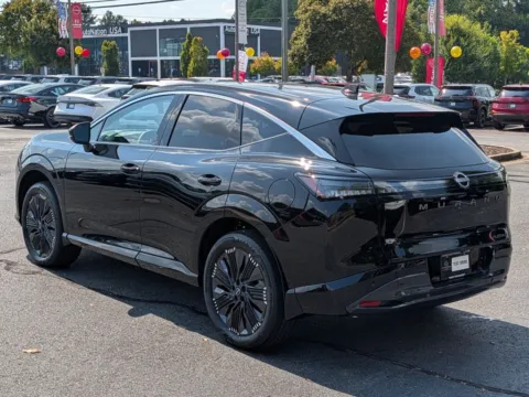 More photos of 2027 Nissan Murano Platinum at Town Center Nissan, GA