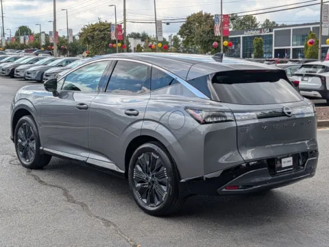 More photos of 2027 Nissan Murano Platinum at Town Center Nissan, GA