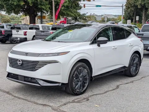 Another view of 2027 Nissan Murano Platinum for sale in Kennesaw, GA at Town Center Nissan