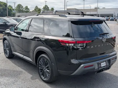 More photos of 2026 Nissan Pathfinder SL at Town Center Nissan, GA