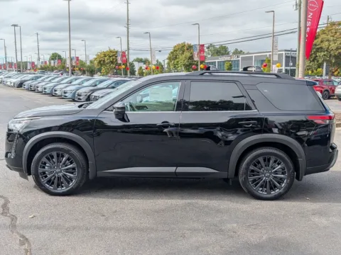 More photos of 2026 Nissan Pathfinder SL at Town Center Nissan, GA