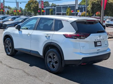 More photos of 2027 Nissan Rogue SV at Town Center Nissan, GA