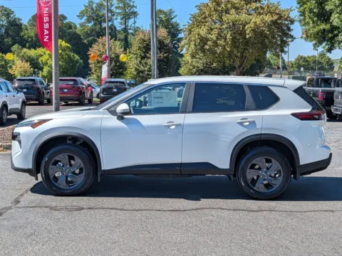 More photos of 2027 Nissan Rogue SV at Town Center Nissan, GA