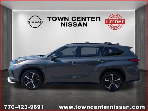 More photos of 2022 Toyota Highlander XSE at Town Center Nissan, GA