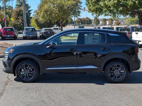 More photos of 2027 Nissan Kicks SR at Town Center Nissan, GA