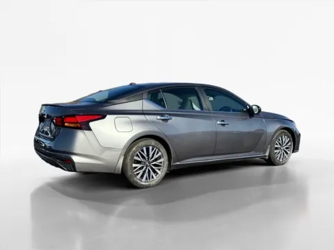 More photos of 2023 Nissan Altima 2.5 SV at Morristown Nissan, TN