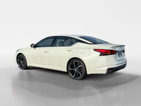 Another view of 2023 Nissan Altima 2.5 SR for sale in Morristown, TN at Morristown Nissan