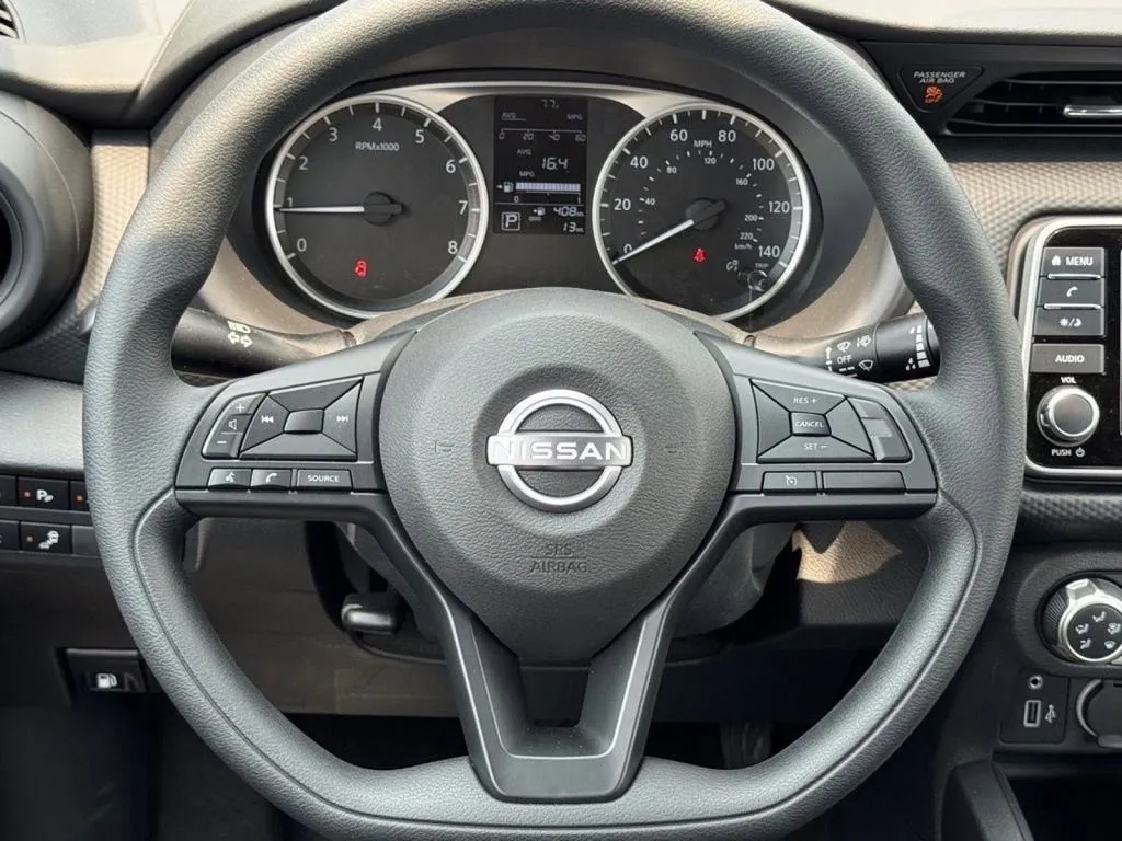 2025 Nissan KICKS PLAY Base - Photo 16