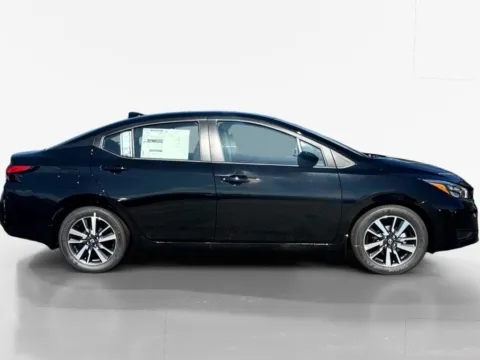 More photos of 2025 Nissan Versa 1.6 SV at Morristown Nissan, TN