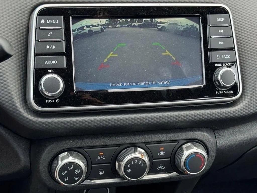 2025 Nissan KICKS PLAY Base - Photo 12