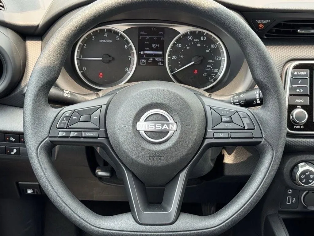 2025 Nissan KICKS PLAY Base - Photo 16