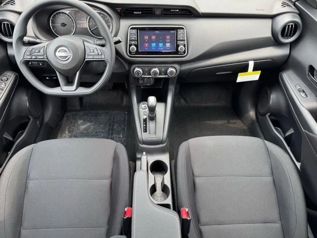 2025 Nissan KICKS PLAY Base - Photo 9