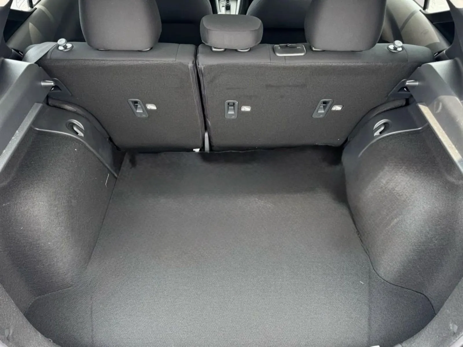 2025 Nissan KICKS PLAY Base - Photo 18