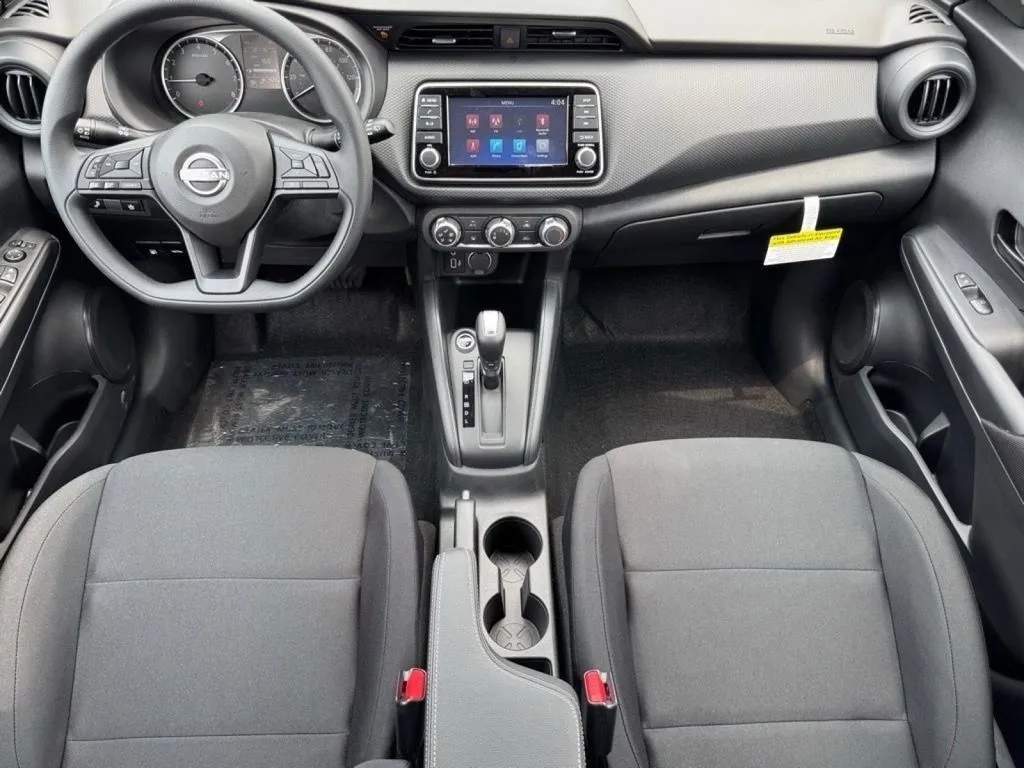 2025 Nissan KICKS PLAY Base - Photo 9