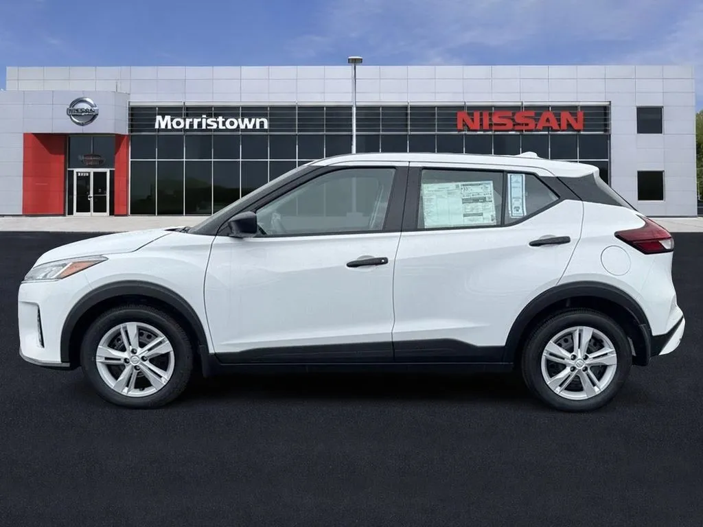 2025 Nissan Kicks Play 1.6 FWD's photo