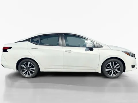 More photos of 2025 Nissan Versa 1.6 SV at Morristown Nissan, TN