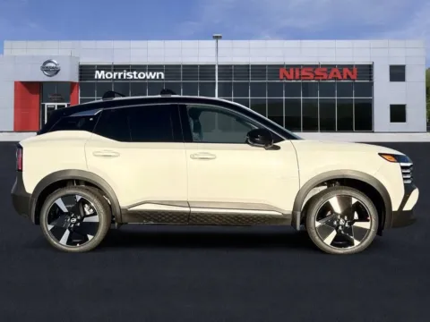 More photos of 2026 Nissan Kicks SR at Morristown Nissan, TN