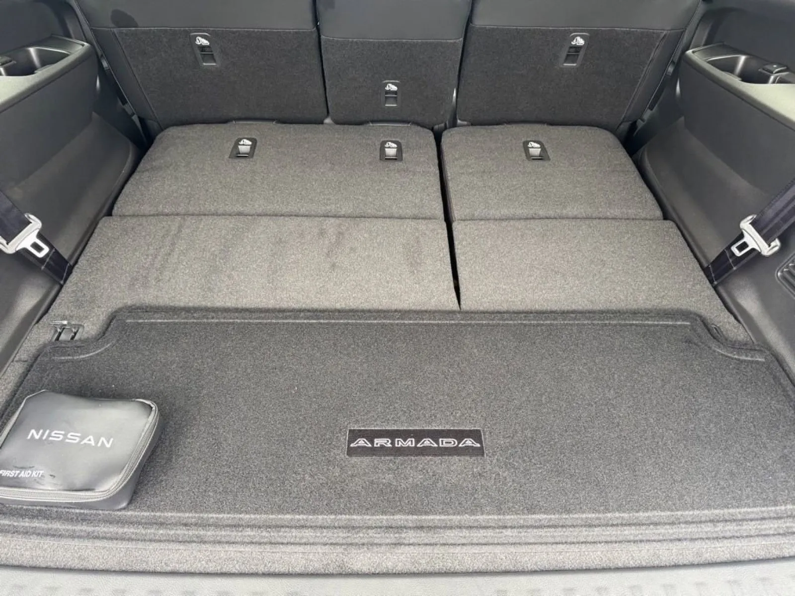 2026 Nissan Armada SV - Photo 19
