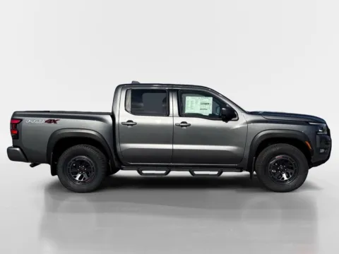More photos of 2026 Nissan Frontier PRO-4X at Morristown Nissan, TN
