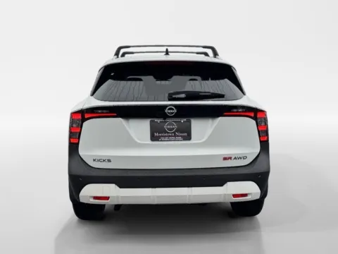 More photos of 2026 Nissan Kicks SR at Morristown Nissan, TN