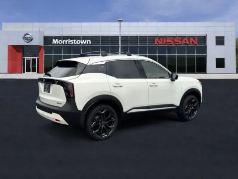 More photos of 2026 Nissan Kicks SR at Morristown Nissan, TN