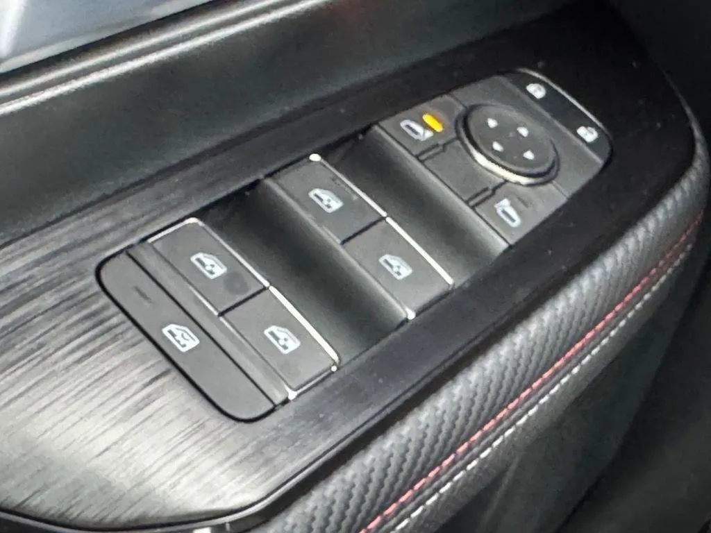 2026 Nissan KICKS SR AWD - Photo 17