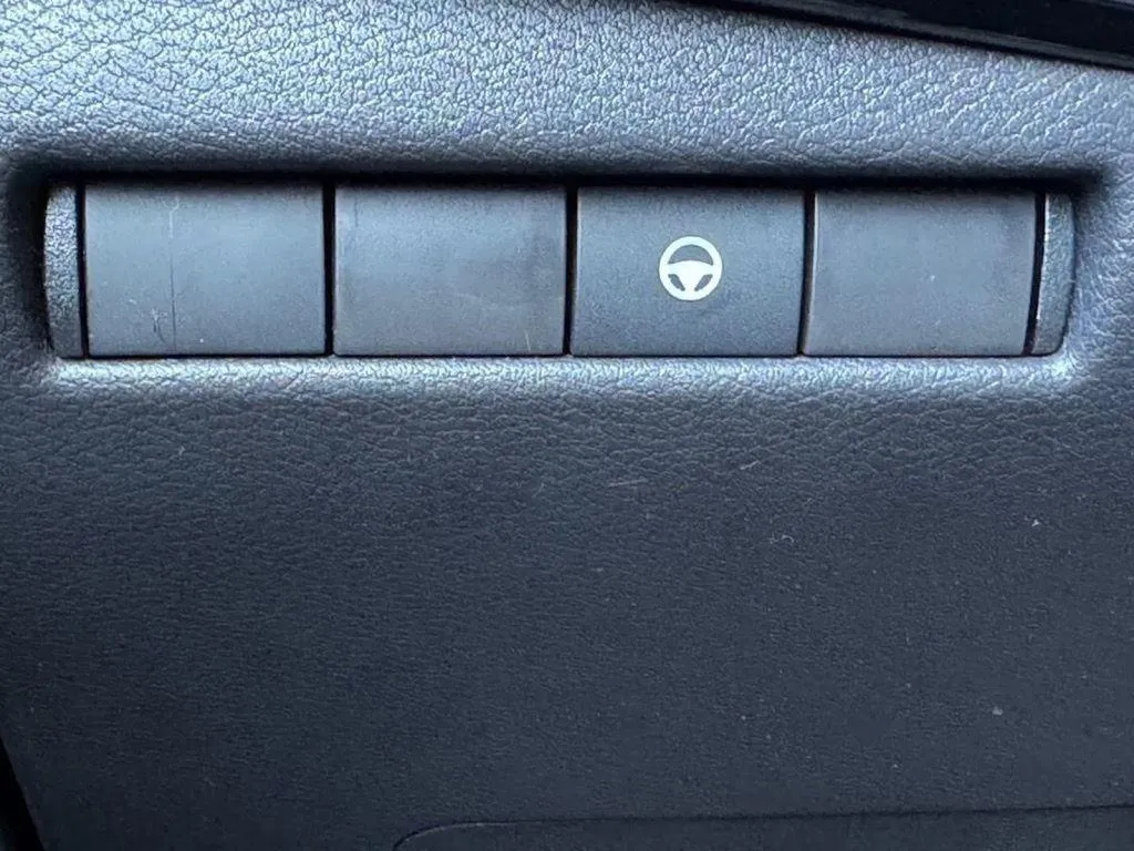 2026 Nissan KICKS SR AWD - Photo 16