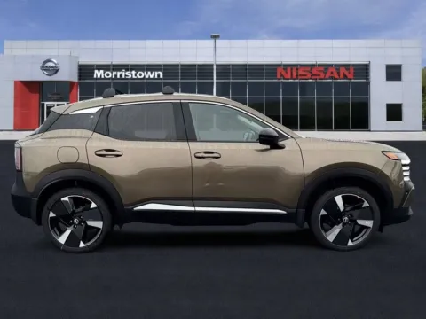 More photos of 2026 Nissan Kicks SR at Morristown Nissan, TN