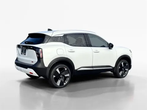 More photos of 2026 Nissan Kicks SR at Morristown Nissan, TN