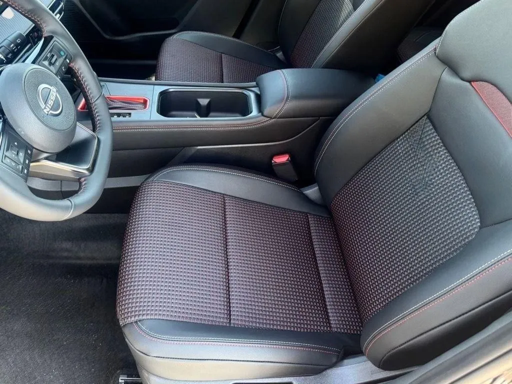 2026 Nissan KICKS SR AWD - Photo 14