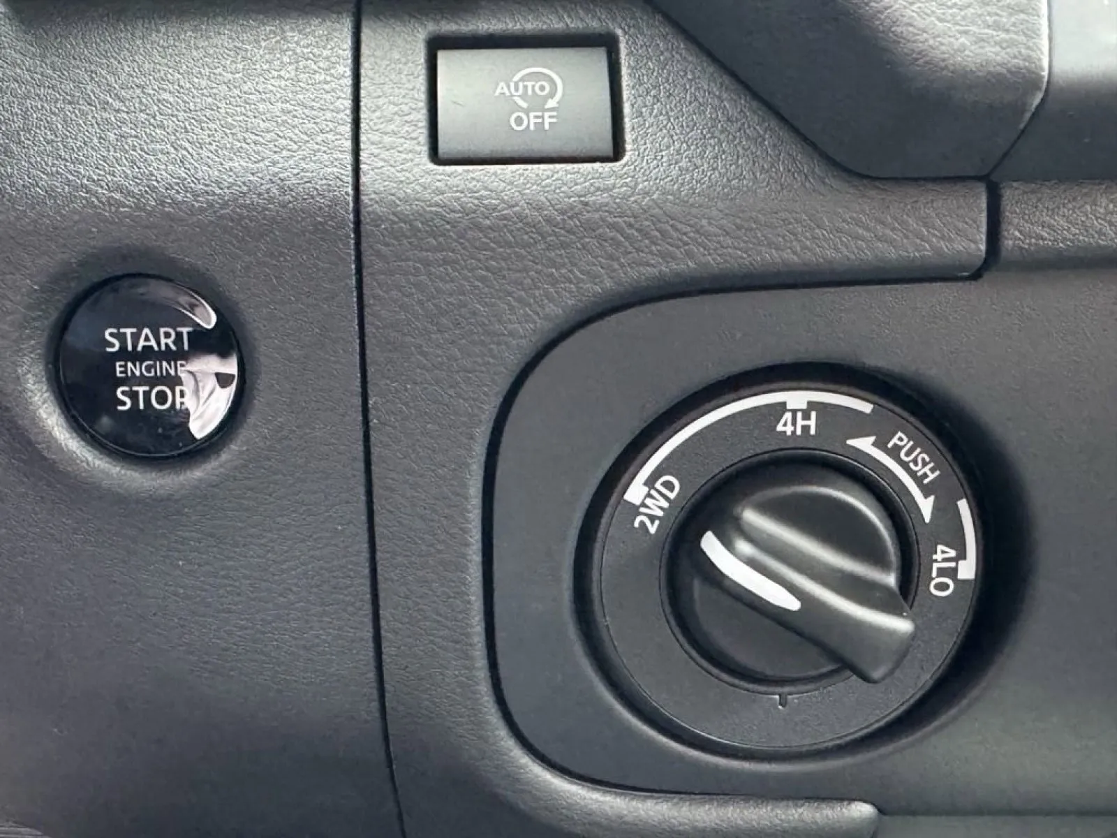 2026 Nissan Frontier SV - Photo 14